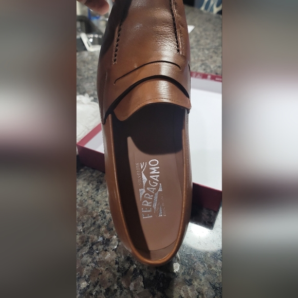 Salvatore Ferragamo Sunset Loafer - Picture 7 of 12